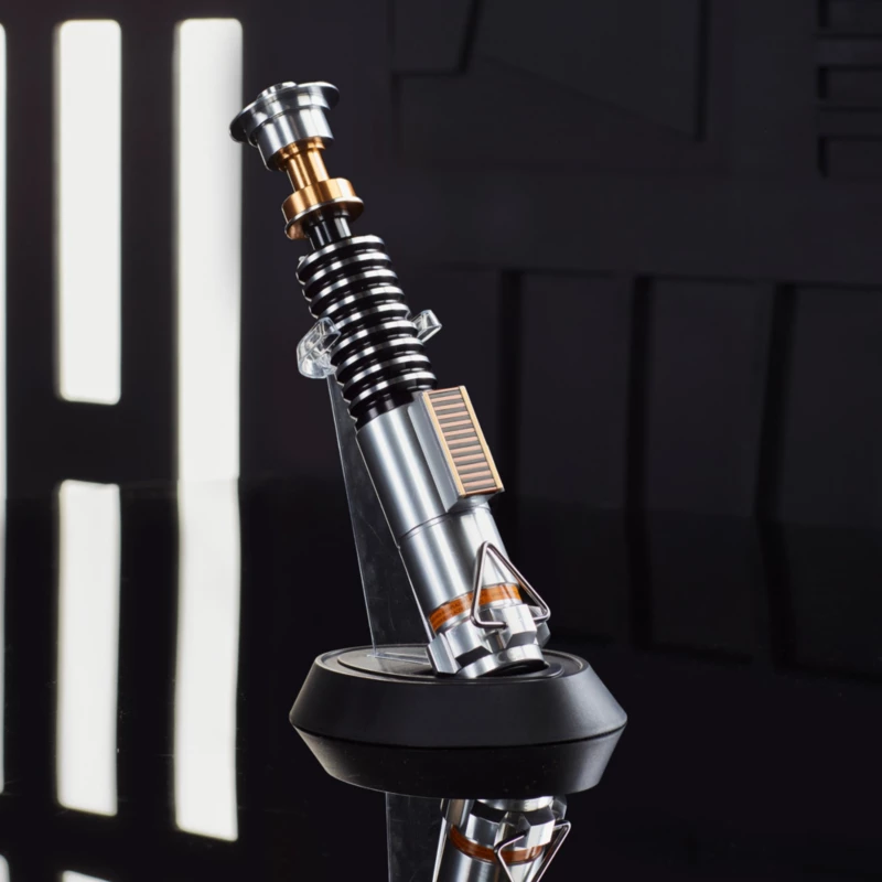Luke Skywalker 40th Anniversary Legacy LIGHTSABER, Star Wars: Return Of The Jedi 6 Luke Skywalker 40th Anniversary Legacy LIGHTSABER, Star Wars: Return Of The Jedi - Image 4